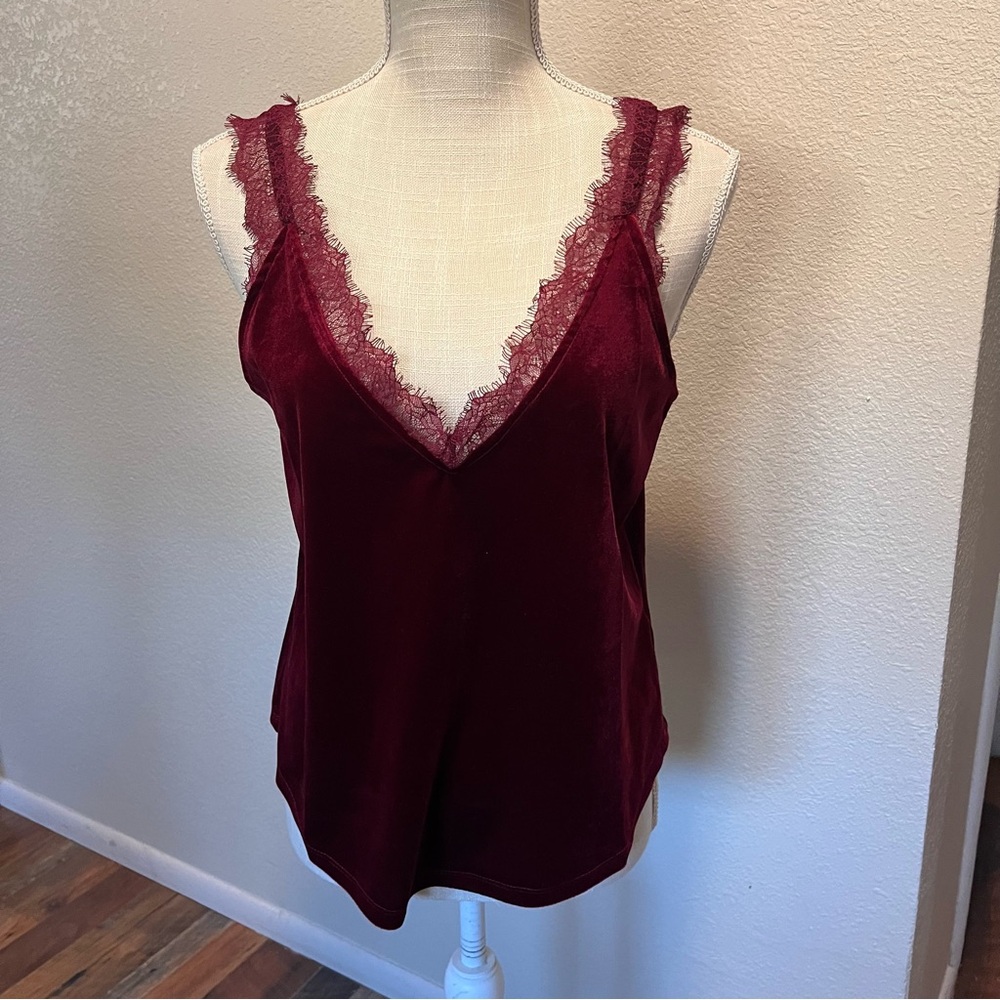 Skies are Blue - Velvet Burgundy Lace Trim Camisole Women’s Size Small - NWT